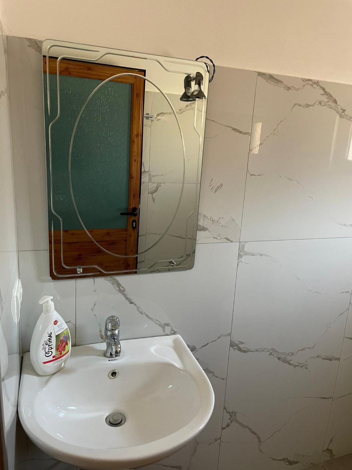 Guesthouse Kroi City Center Berat Dış mekan fotoğraf